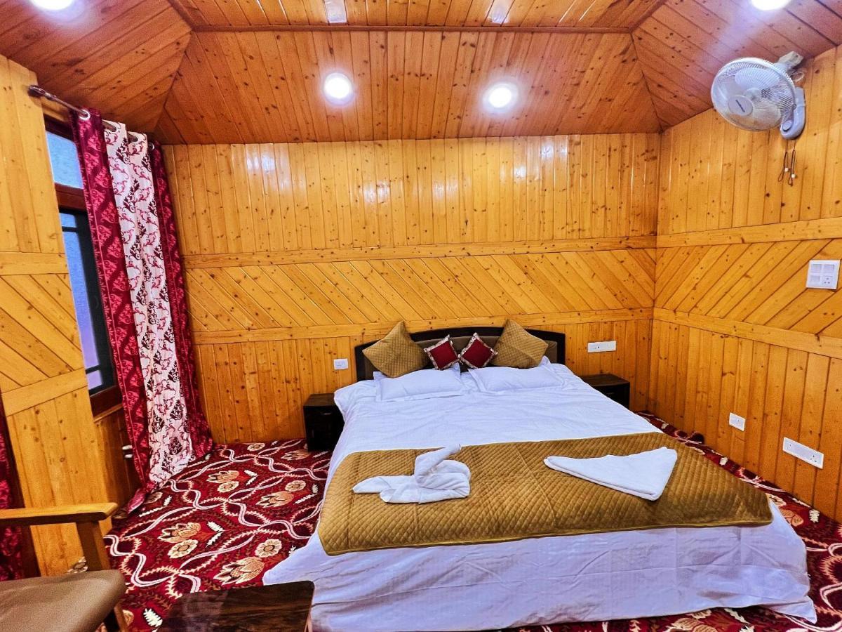 Roseline Inn Srīnagar Dış mekan fotoğraf