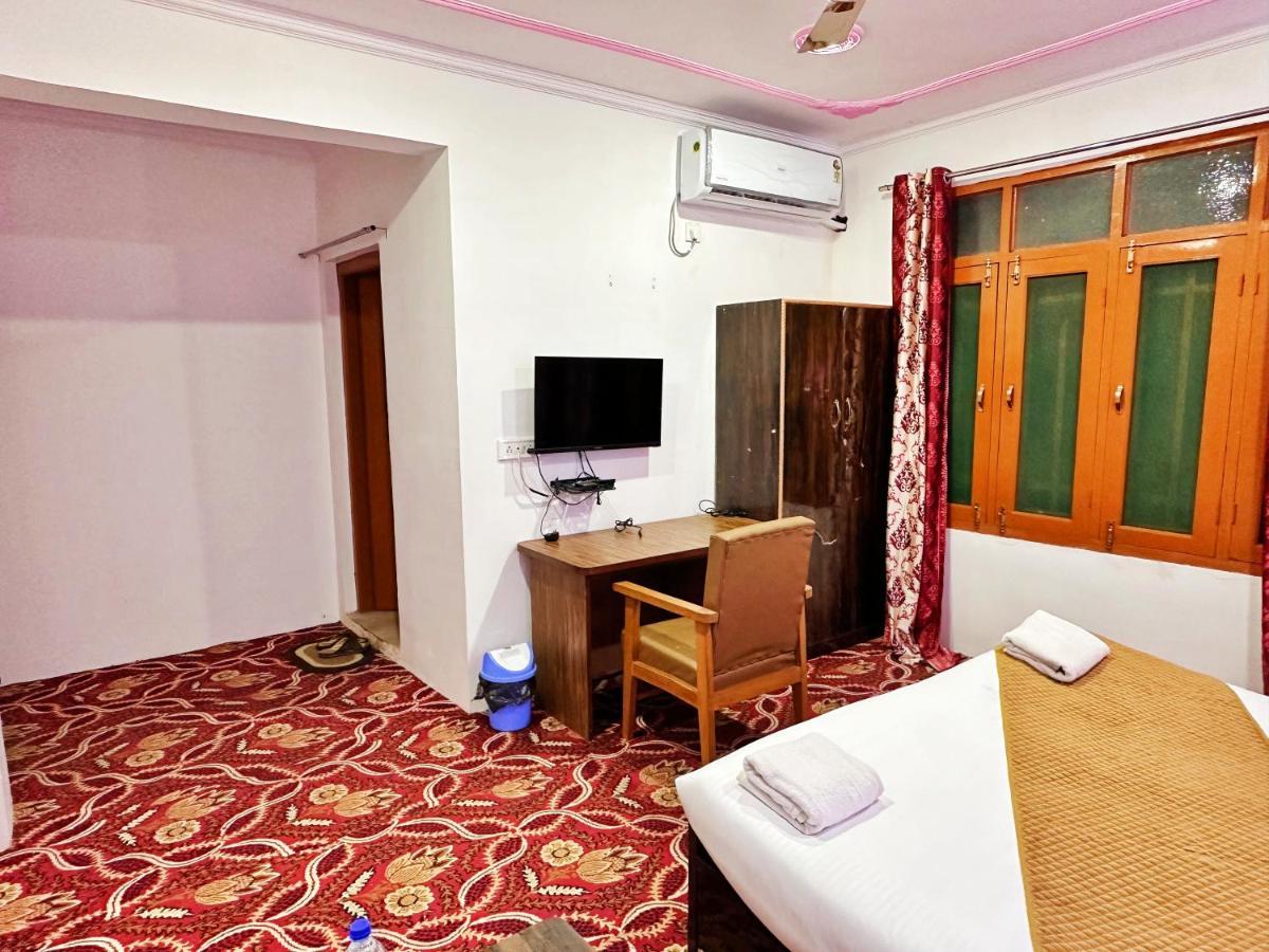 Roseline Inn Srīnagar Dış mekan fotoğraf