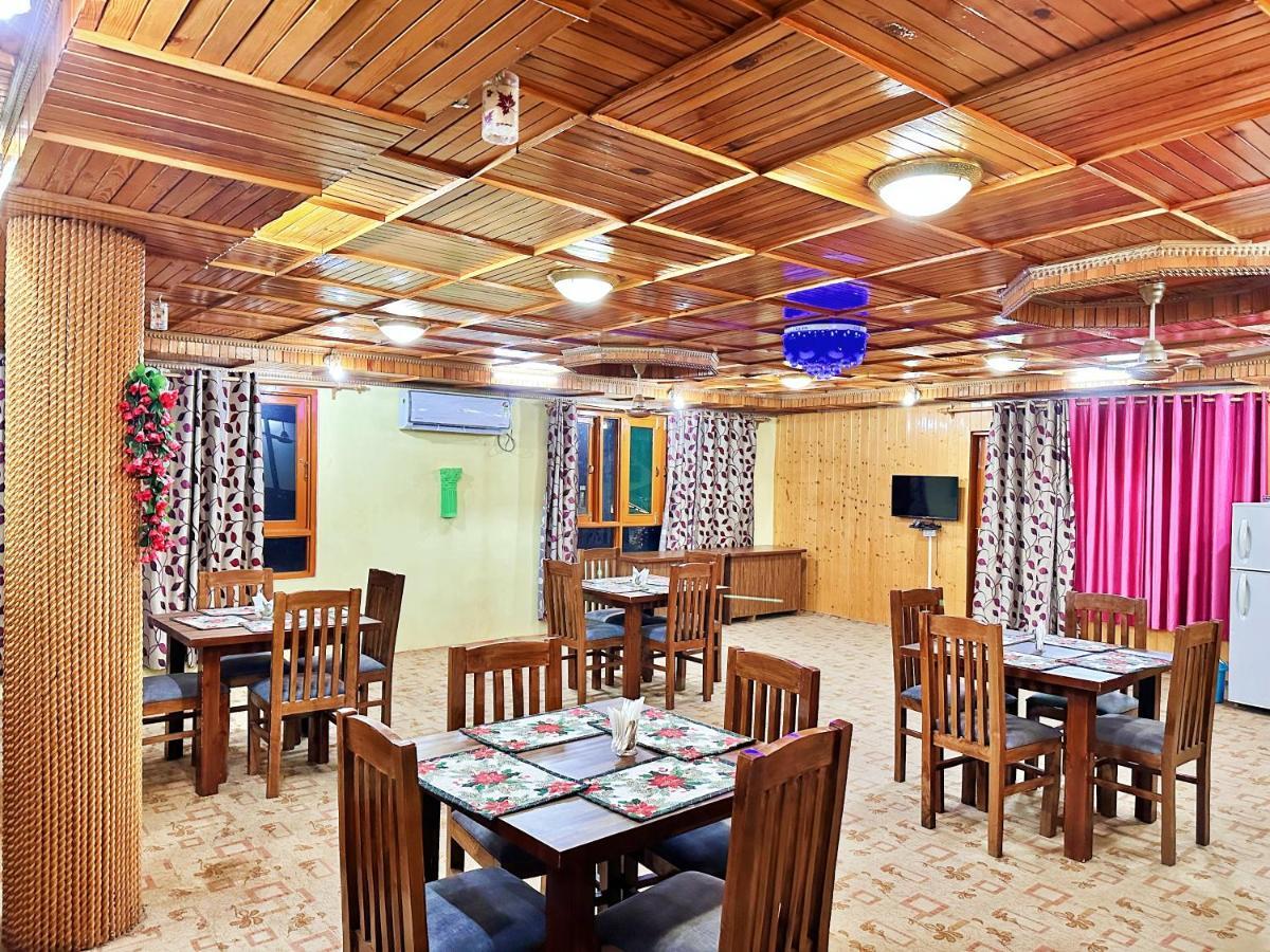 Roseline Inn Srīnagar Dış mekan fotoğraf