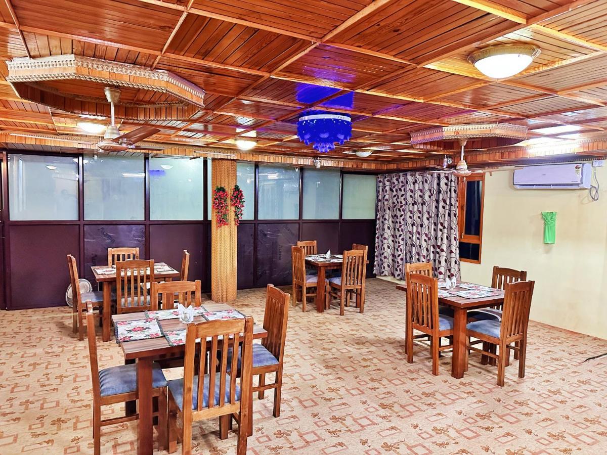 Roseline Inn Srīnagar Dış mekan fotoğraf