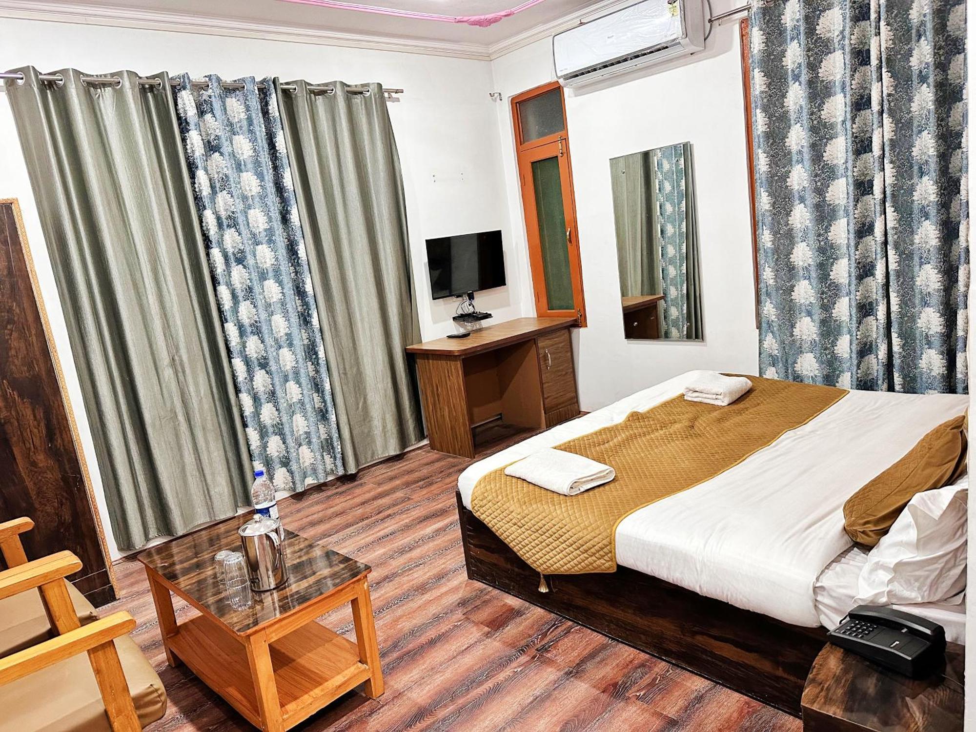 Roseline Inn Srīnagar Dış mekan fotoğraf