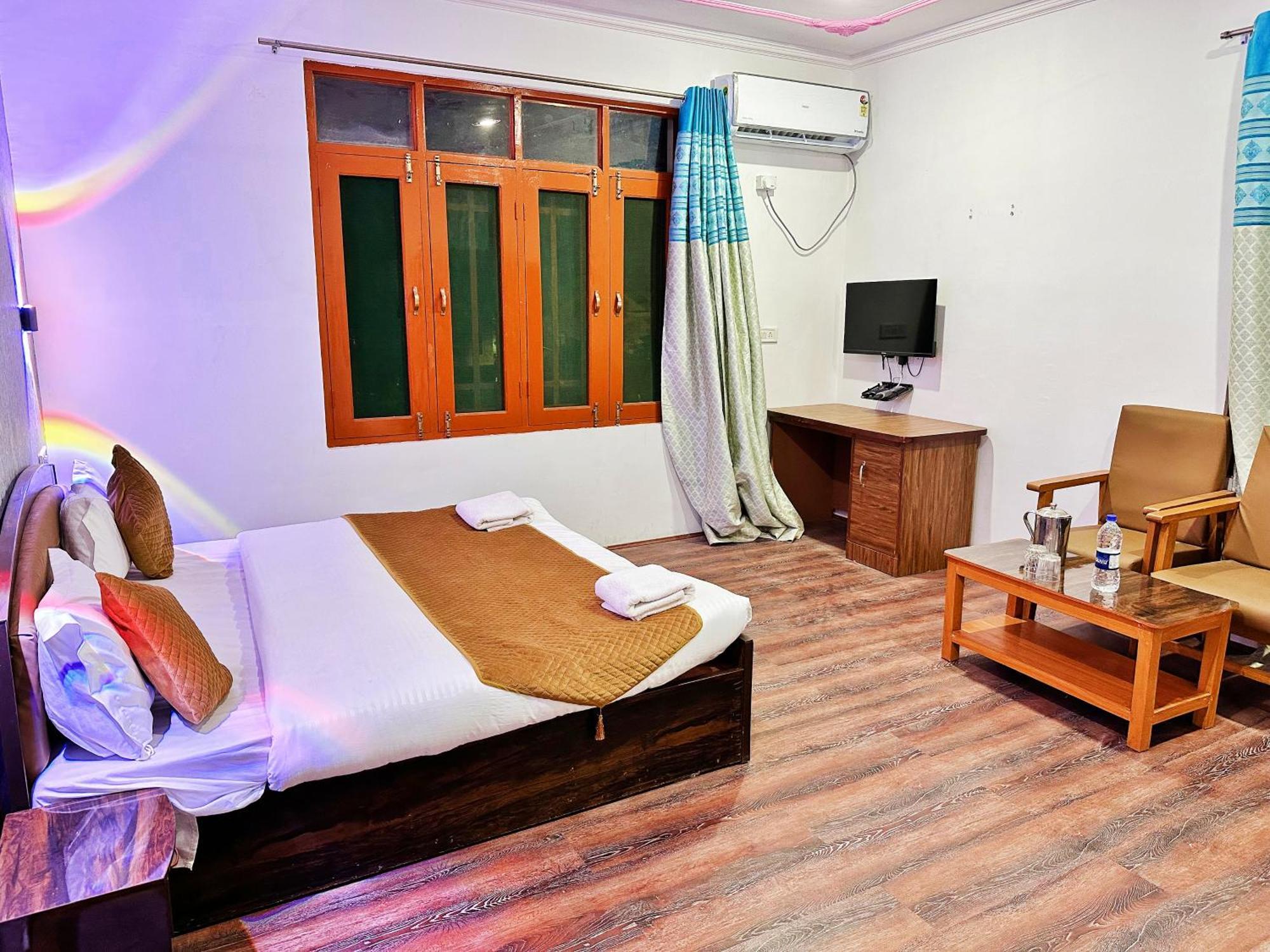 Roseline Inn Srīnagar Dış mekan fotoğraf