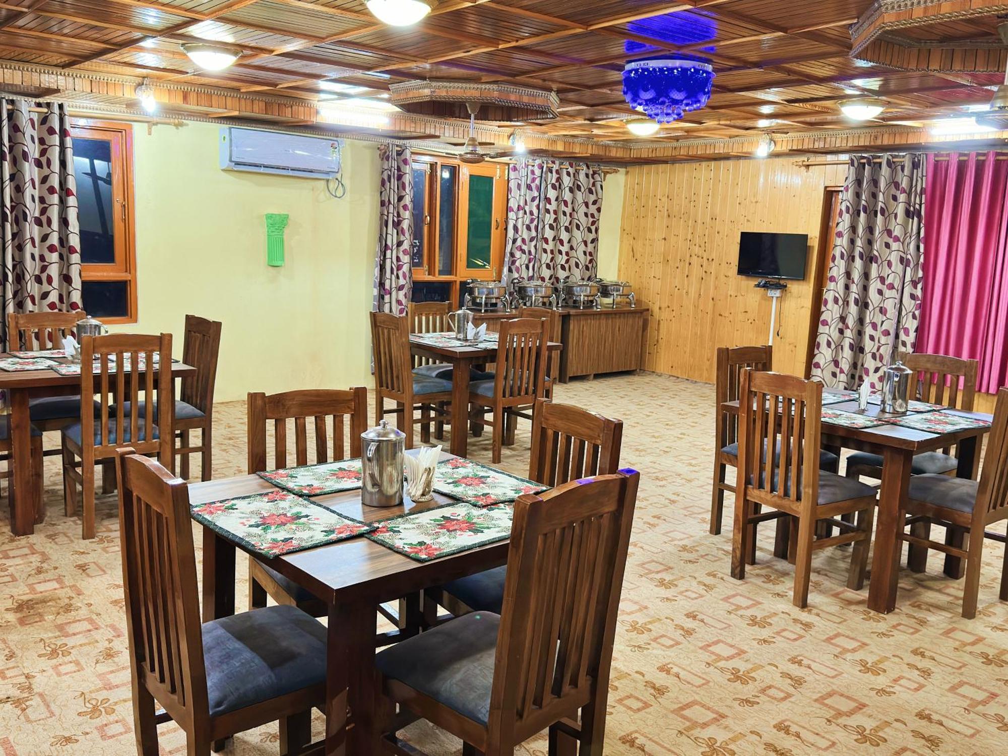 Roseline Inn Srīnagar Dış mekan fotoğraf