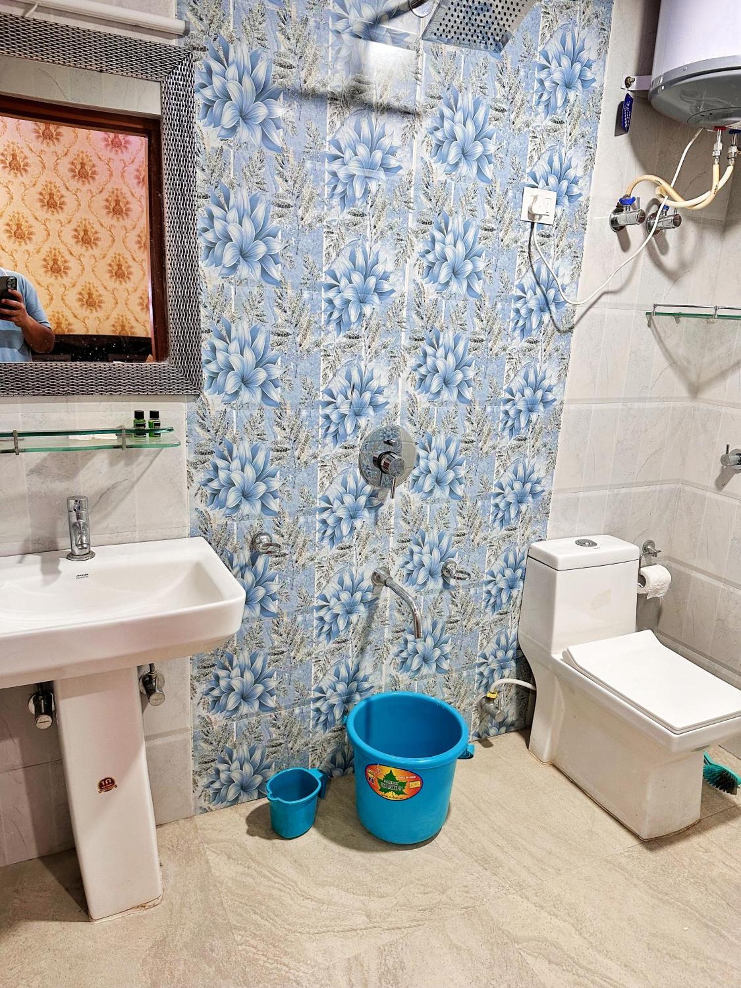 Roseline Inn Srīnagar Dış mekan fotoğraf