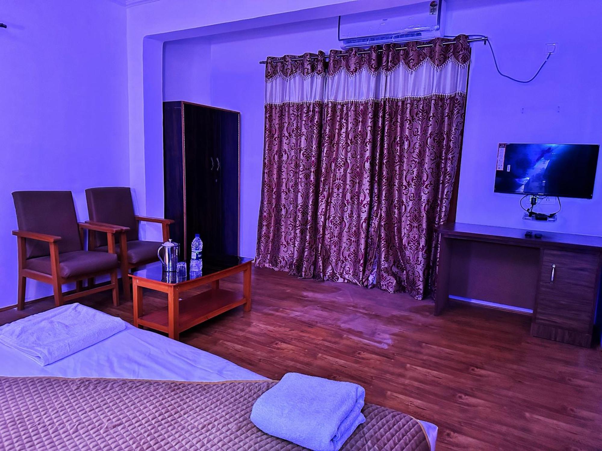 Roseline Inn Srīnagar Dış mekan fotoğraf